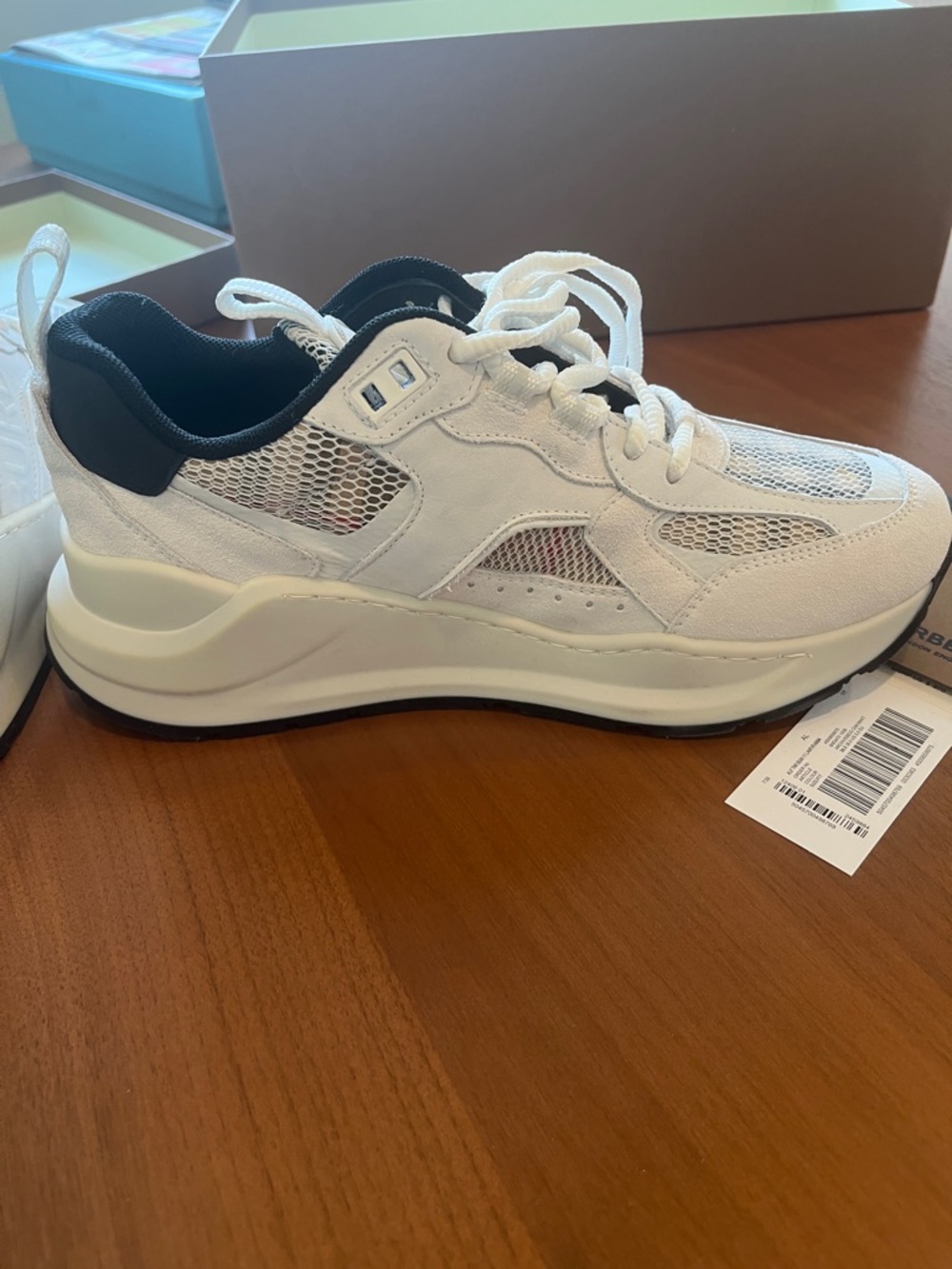 Burberry Beige/Tan Sneaker Box Label - Picture 9 of 14